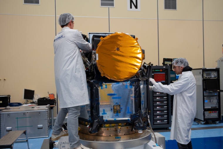 Photo: Schwarze Löcher, kosmische Rätsel und energiereiche Strahlungsblitze