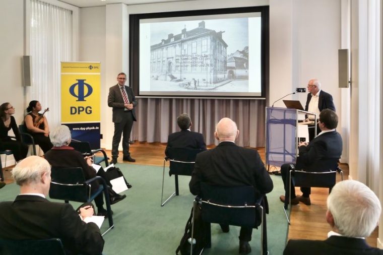 Photo: Magnus-Haus wird EPS Historic Site