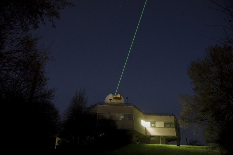 Abb.: Die Satellite Laser Ranging Station des Instituts für Weltraumforschung...