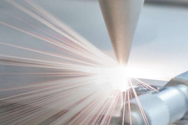 Abb.: Laser Tab Welding reduziert den Umfang der not­wendigen Abläufe und...